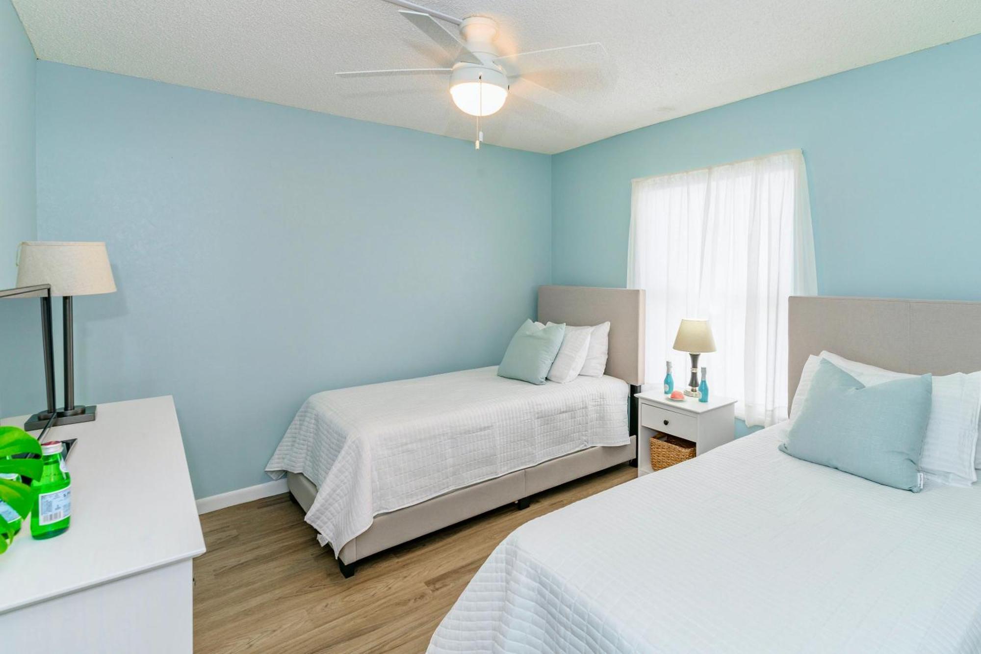 Cape Winds Hotel Cape Canaveral Quarto foto